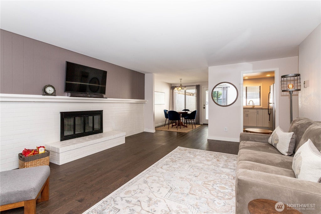 Photo of 14836 SE 16th Street #10, Bellevue, WA 98007 (MLS # 2584196)