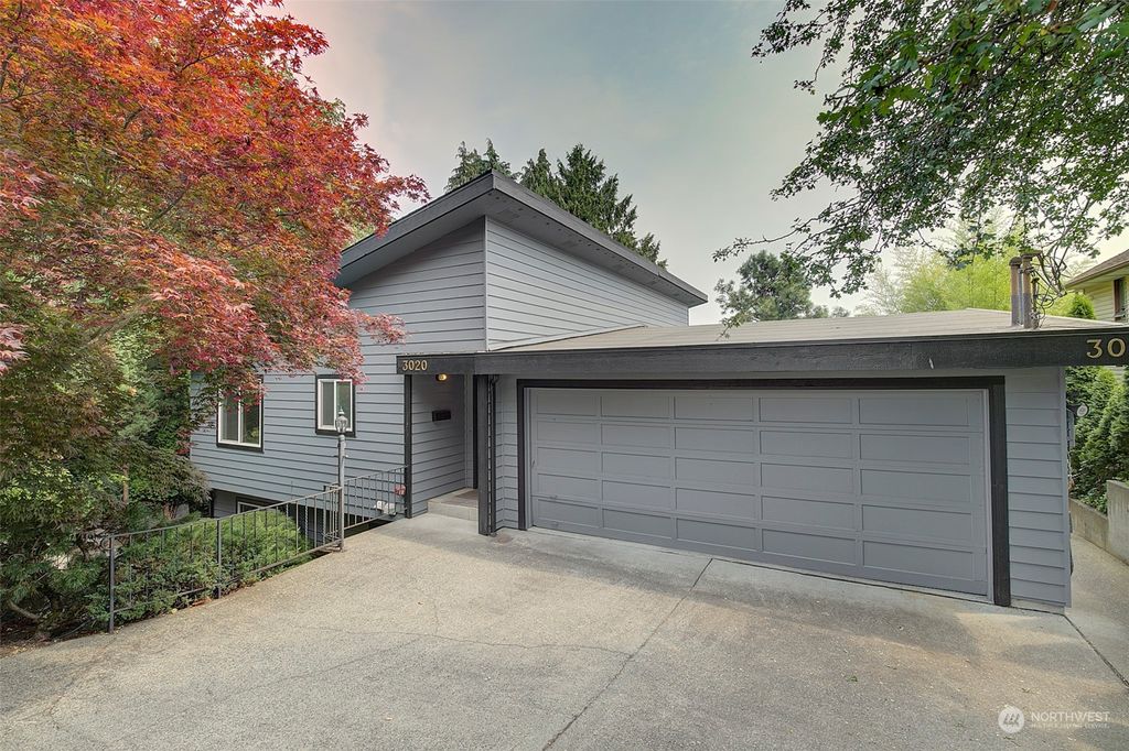 Photo of 3018 5th Avenue W, Seattle, WA 98119 (MLS # 2264041)