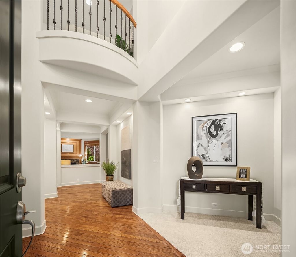 Photo of 11710 157th Avenue NE, Redmond, WA 98052 (MLS # 2398191)
