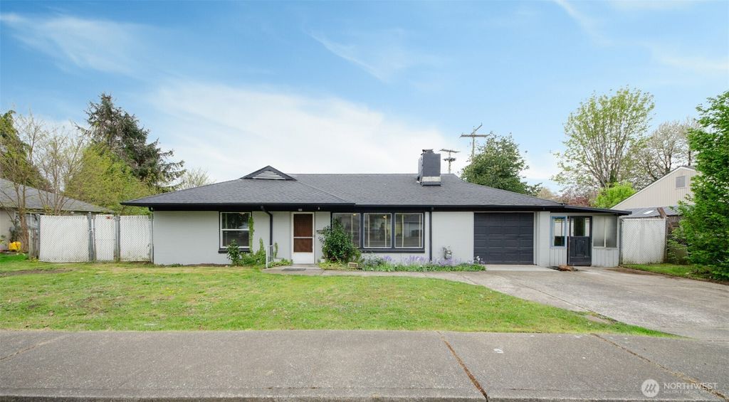 Photo of 203 Lee Street SE, Tumwater, WA 98501 (MLS # 2513913)