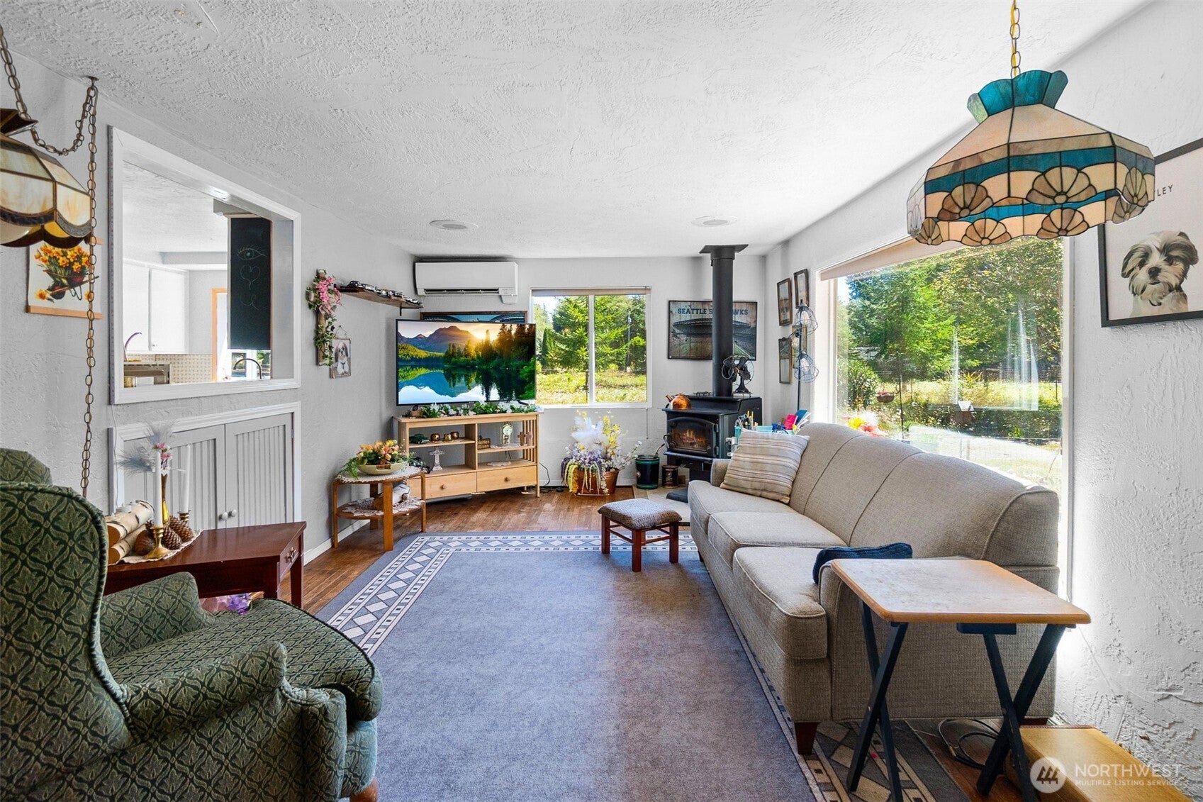 82 Chenois Valley Road