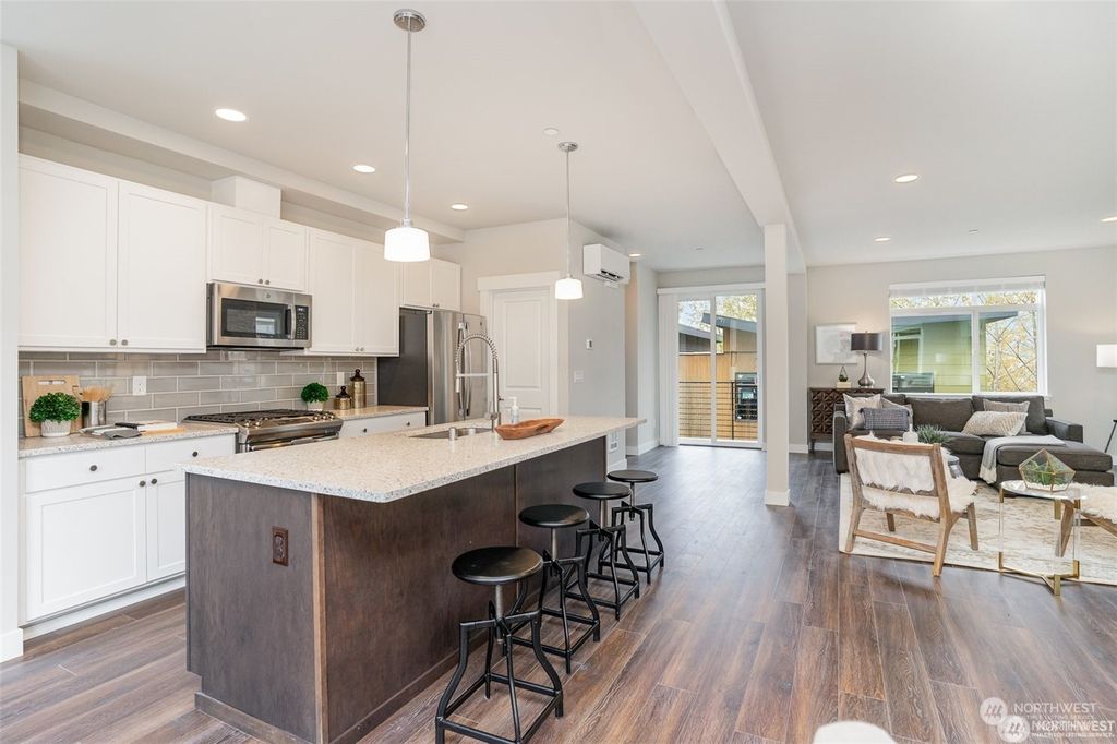 Photo of 16017 1st Avenue NE, Duvall, WA 98019 (MLS # 2323877)