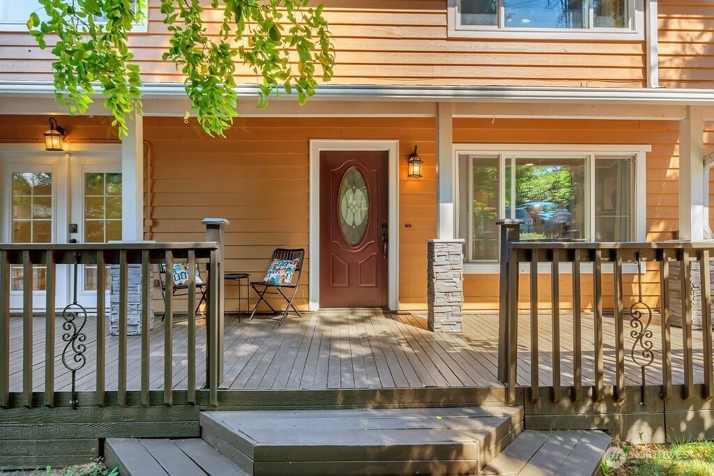 Photo of 13210 9th Avenue S, Burien, WA 98168 (MLS # 2412594)
