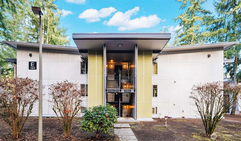 Photo of 14620 NE 31st Street #E305, Bellevue, WA 98007 (MLS # 2517122)