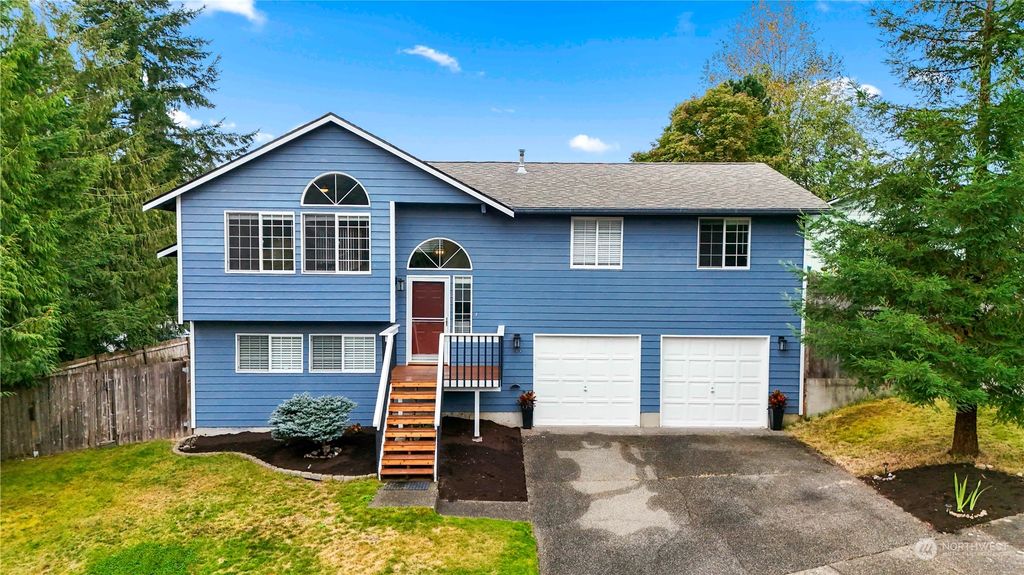 Photo of 100 Tompkins Place, Granite Falls, WA 98252 (MLS # 2295394)