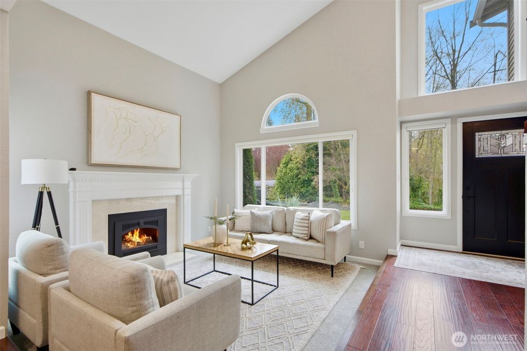 Photo of 12708 NE 97th Place, Kirkland, WA 98033 (MLS # 2507780)