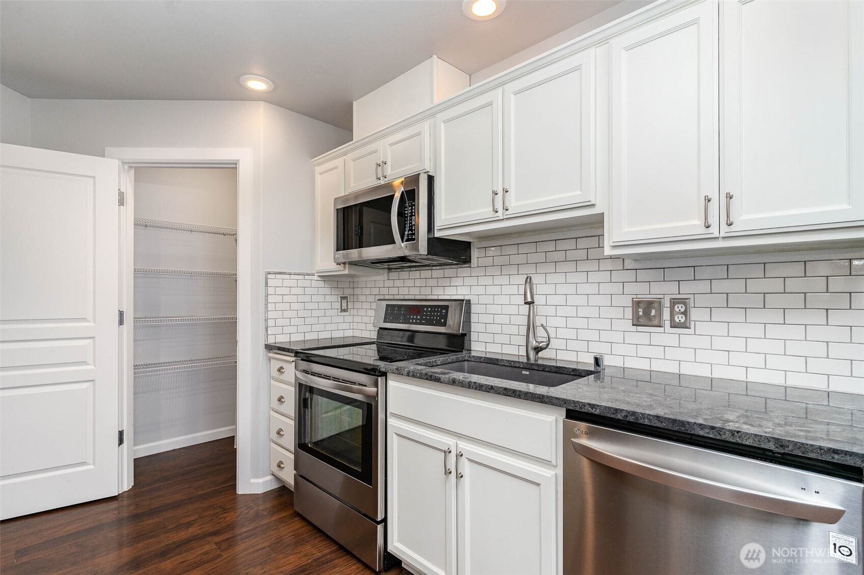 26143 242nd Court SE