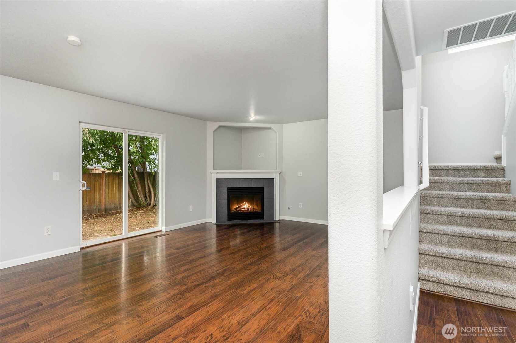 26143 242nd Court SE