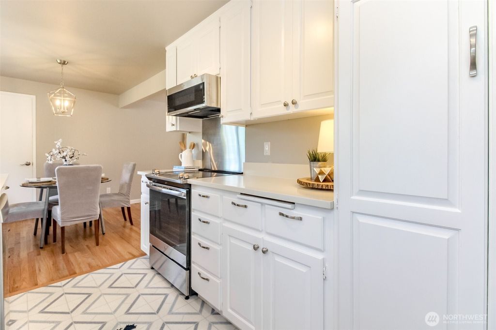 Photo of 30240 7th Avenue S, Federal Way, WA 98003 (MLS # 2386644)