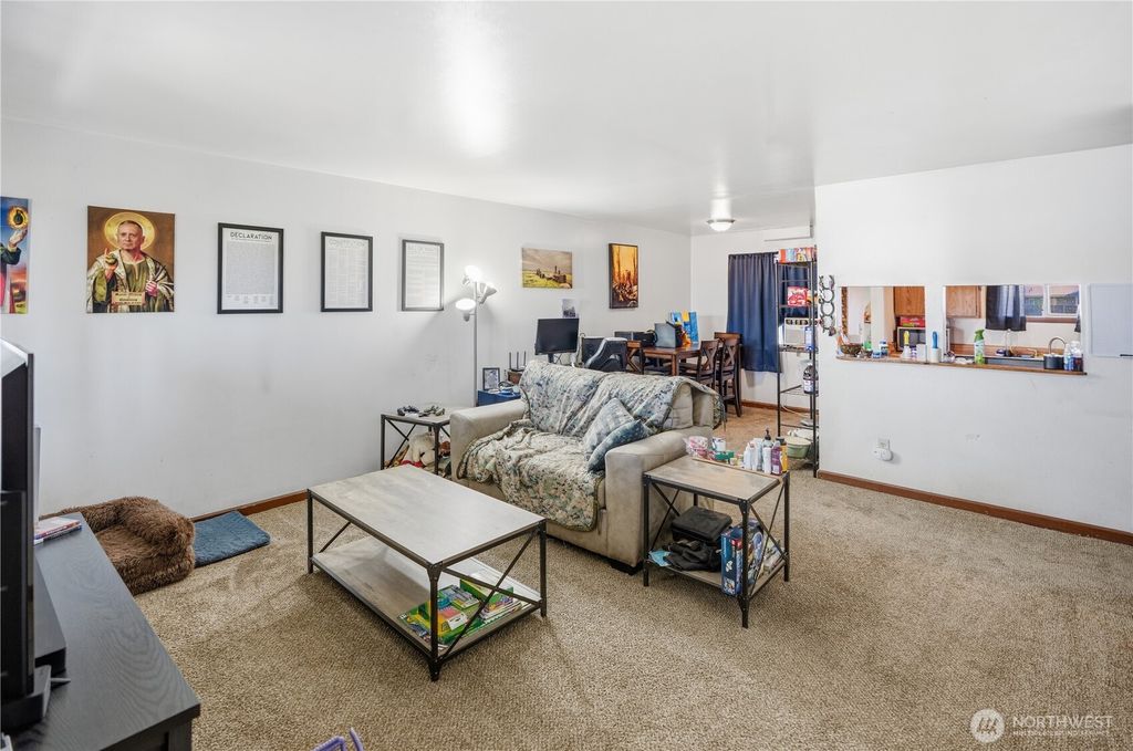 Photo of 1246 Pershing Road, Moses Lake, WA 98837 (MLS # 2540049)