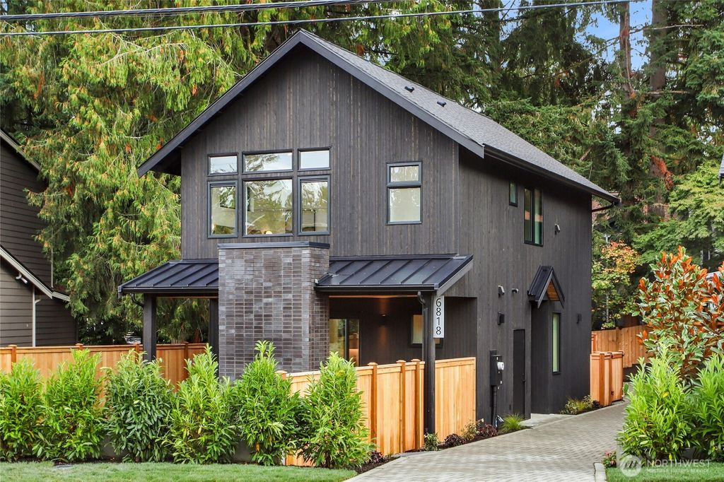 Photo of 6818 128th Avenue NE, Kirkland, WA 98033 (MLS # 2440956)