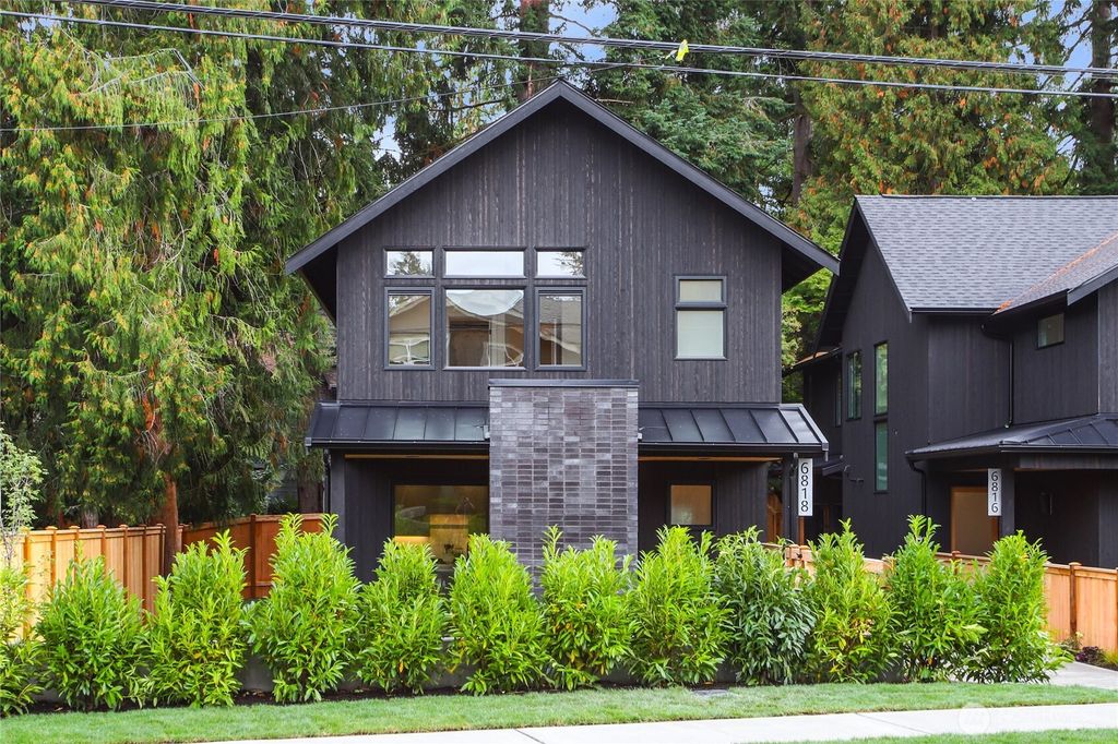 Photo of 6818 128th Avenue NE, Kirkland, WA 98033 (MLS # 2440956)