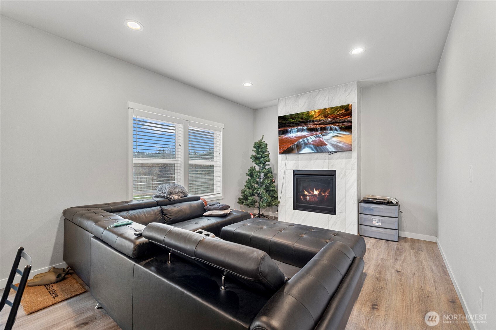 1400 E Whidbey Avenue