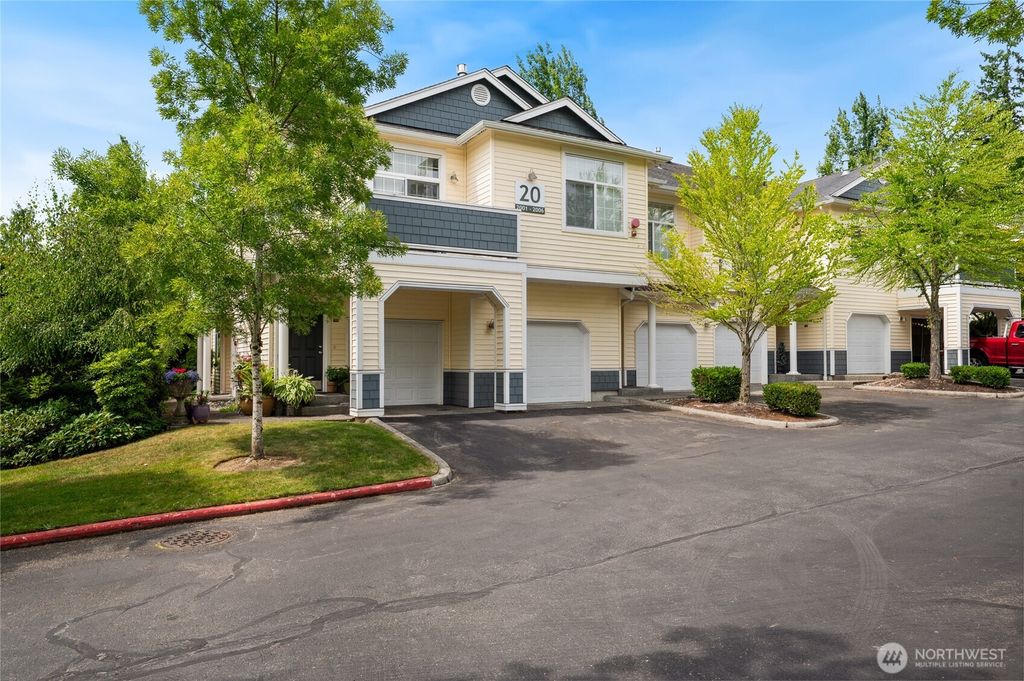 Photo of 1855 Trossachs Blvd SE #2002, Sammamish, WA 98075 (MLS # 2394228)