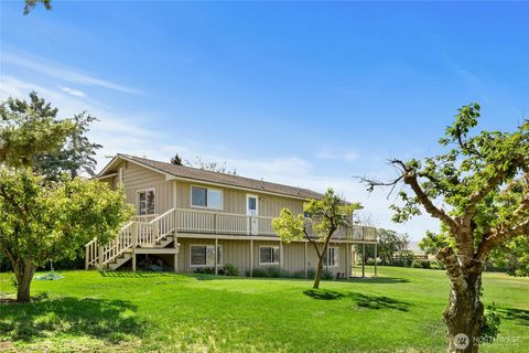 Photo of 181 Ross Road, Ellensburg, WA 98926 (MLS # 2416726)