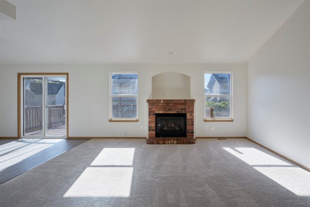 Photo of 924 Eagle Crest Place, Port Orchard, WA 98366 (MLS # 2599645)