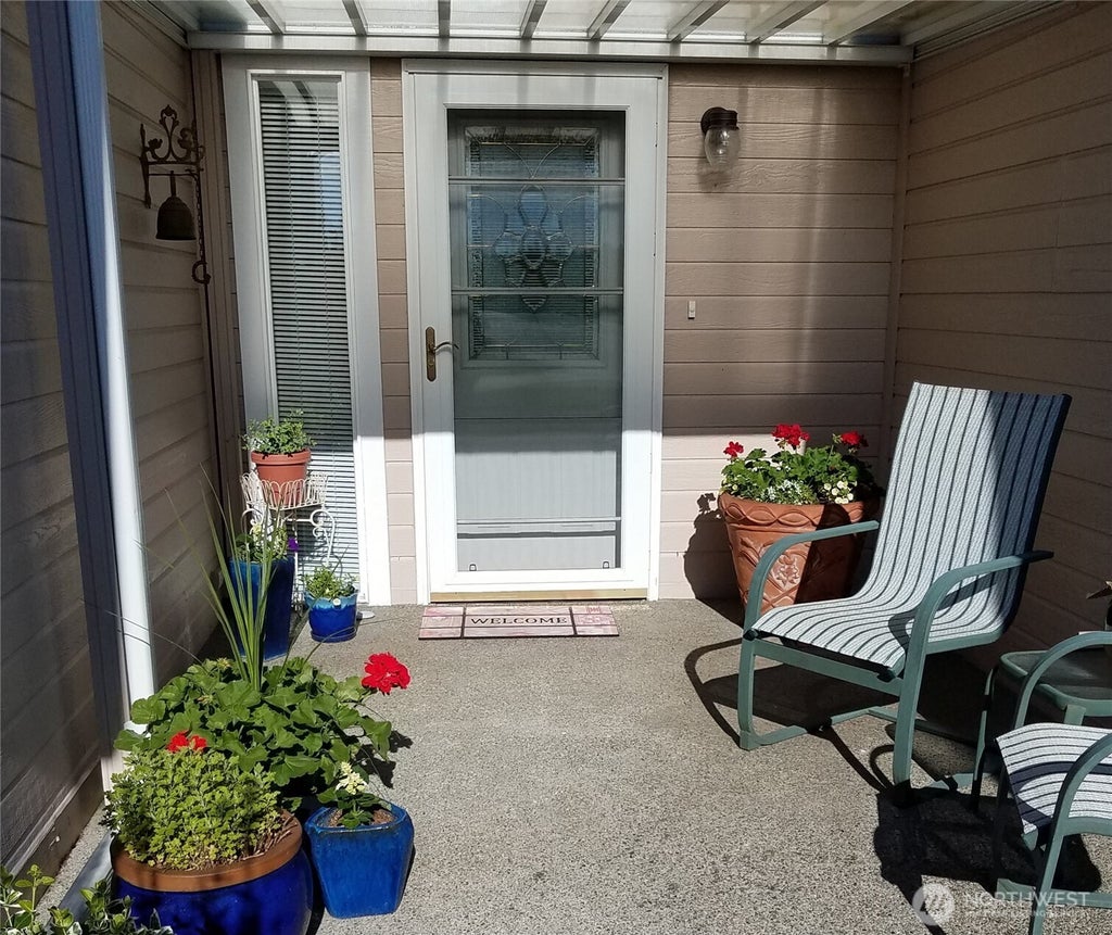 Photo of 9011 61st Avenue Ct E, Puyallup, WA 98371 (MLS # 2575021)