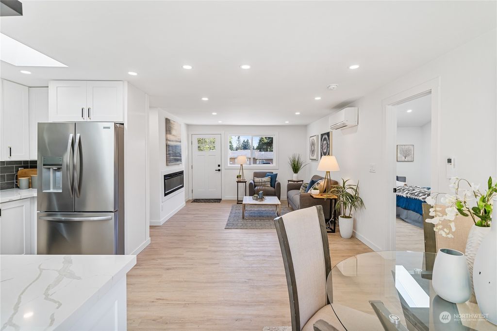 Photo of 810 SW 306th Street, Federal Way, WA 98023 (MLS # 2245993)