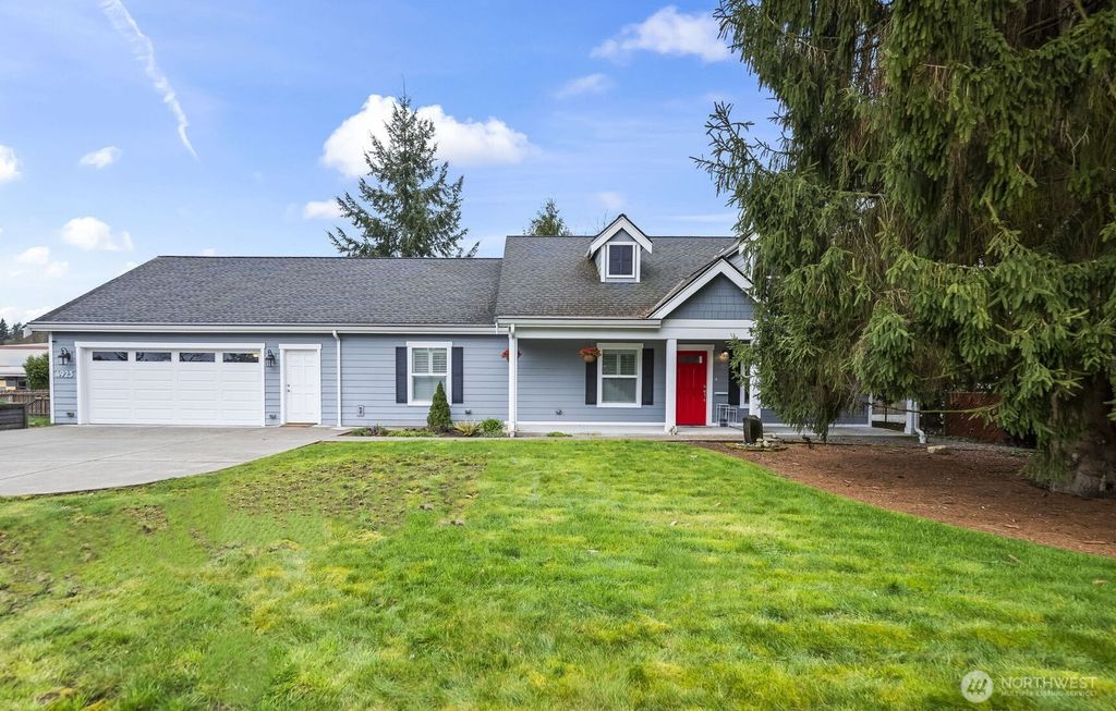 Photo of 4925 Harbor View Drive NE, Tacoma, WA 98422 (MLS # 2492428)