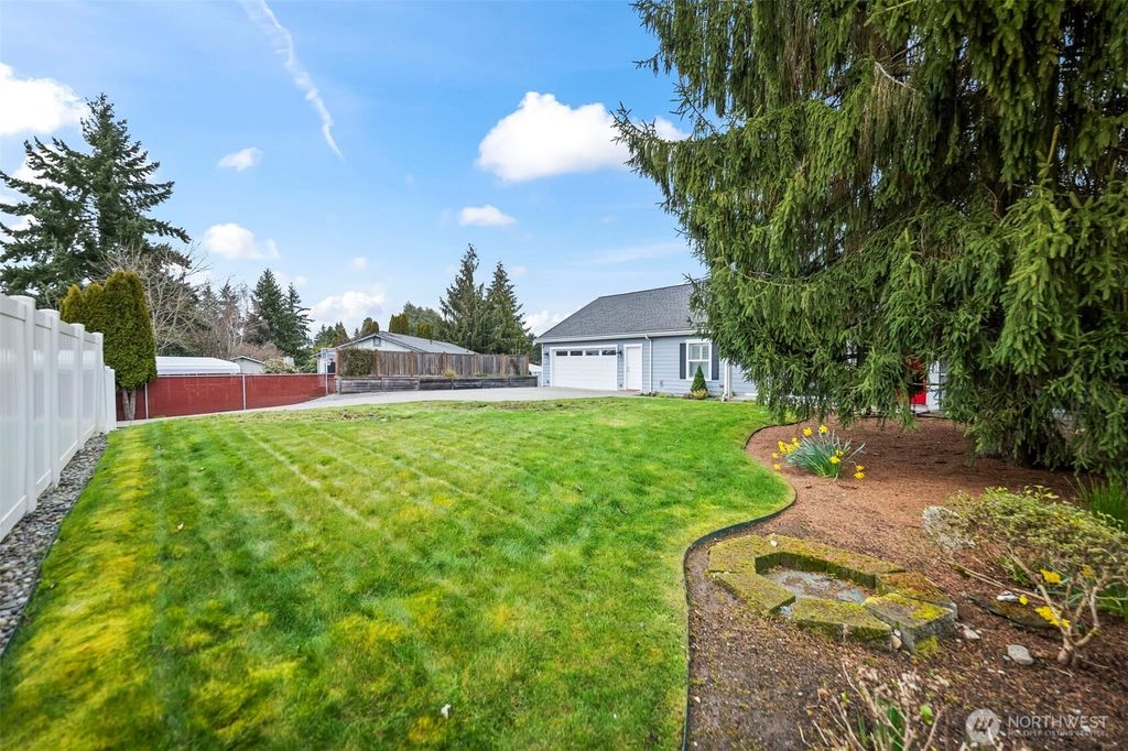 Photo of 4925 Harbor View Drive NE, Tacoma, WA 98422 (MLS # 2492428)