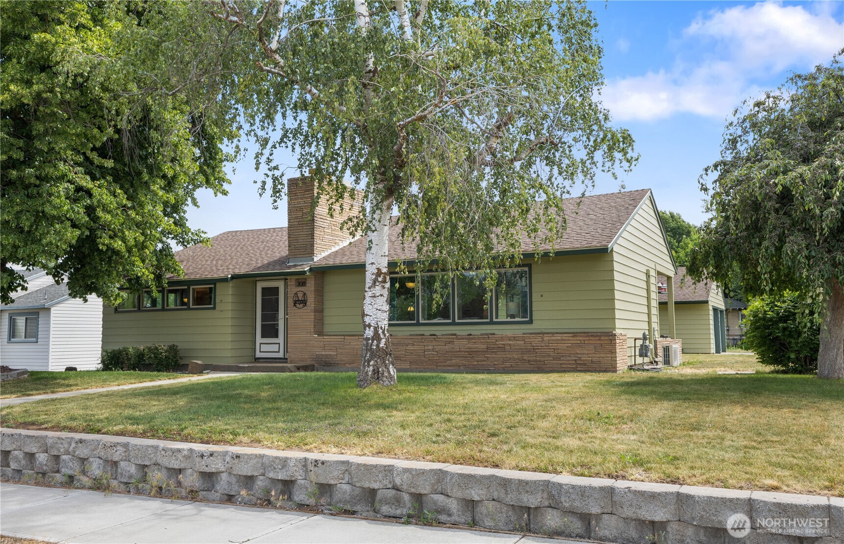 308 2nd Ave