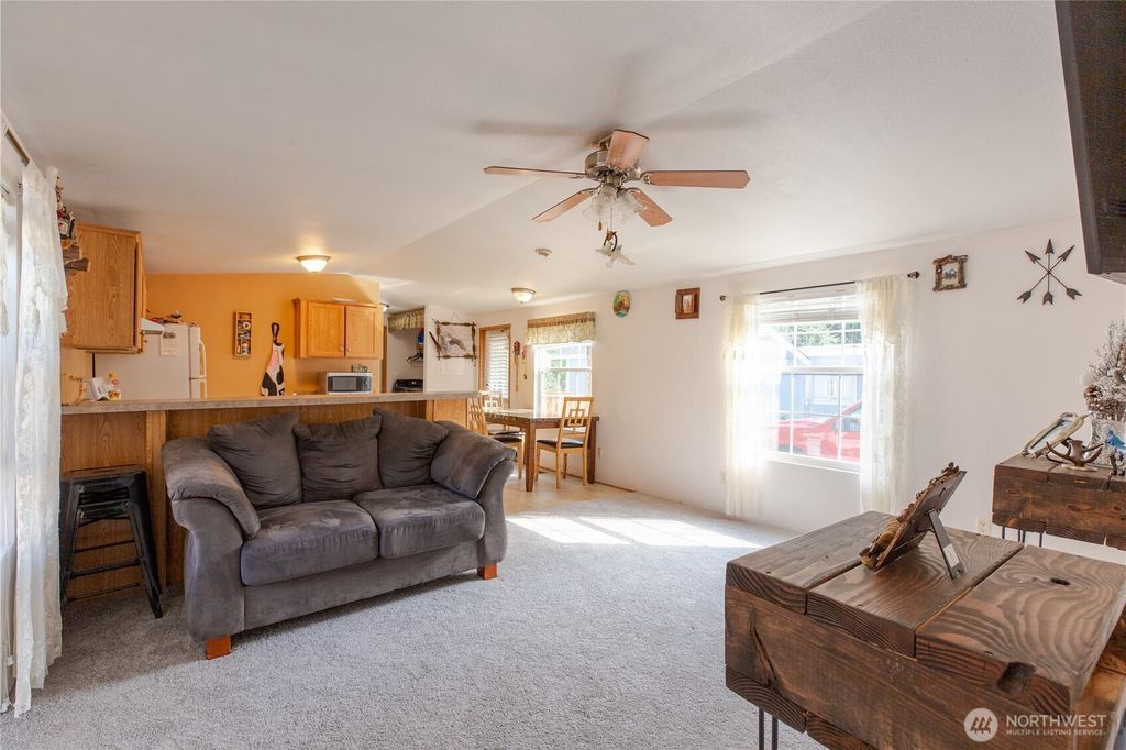 Photo of 3105 SE M Street SE #34, Auburn, WA 98002 (MLS # 2432786)