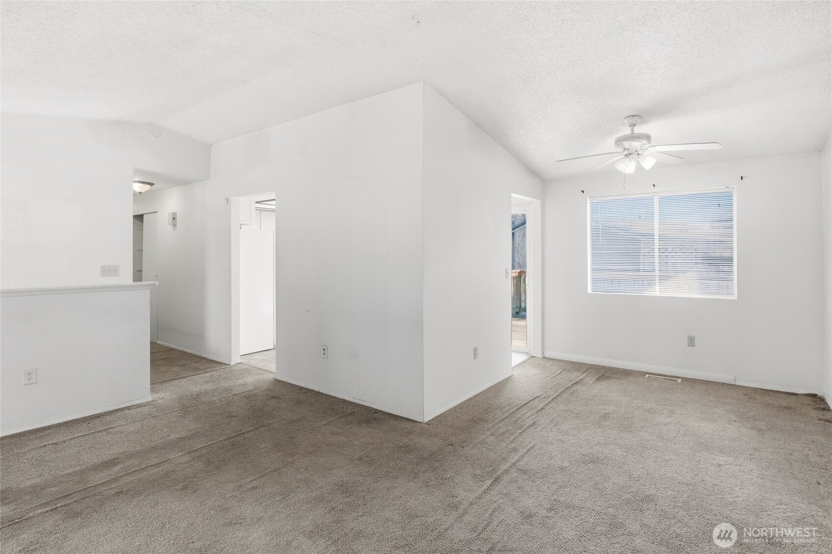 3713 SW 338th Place