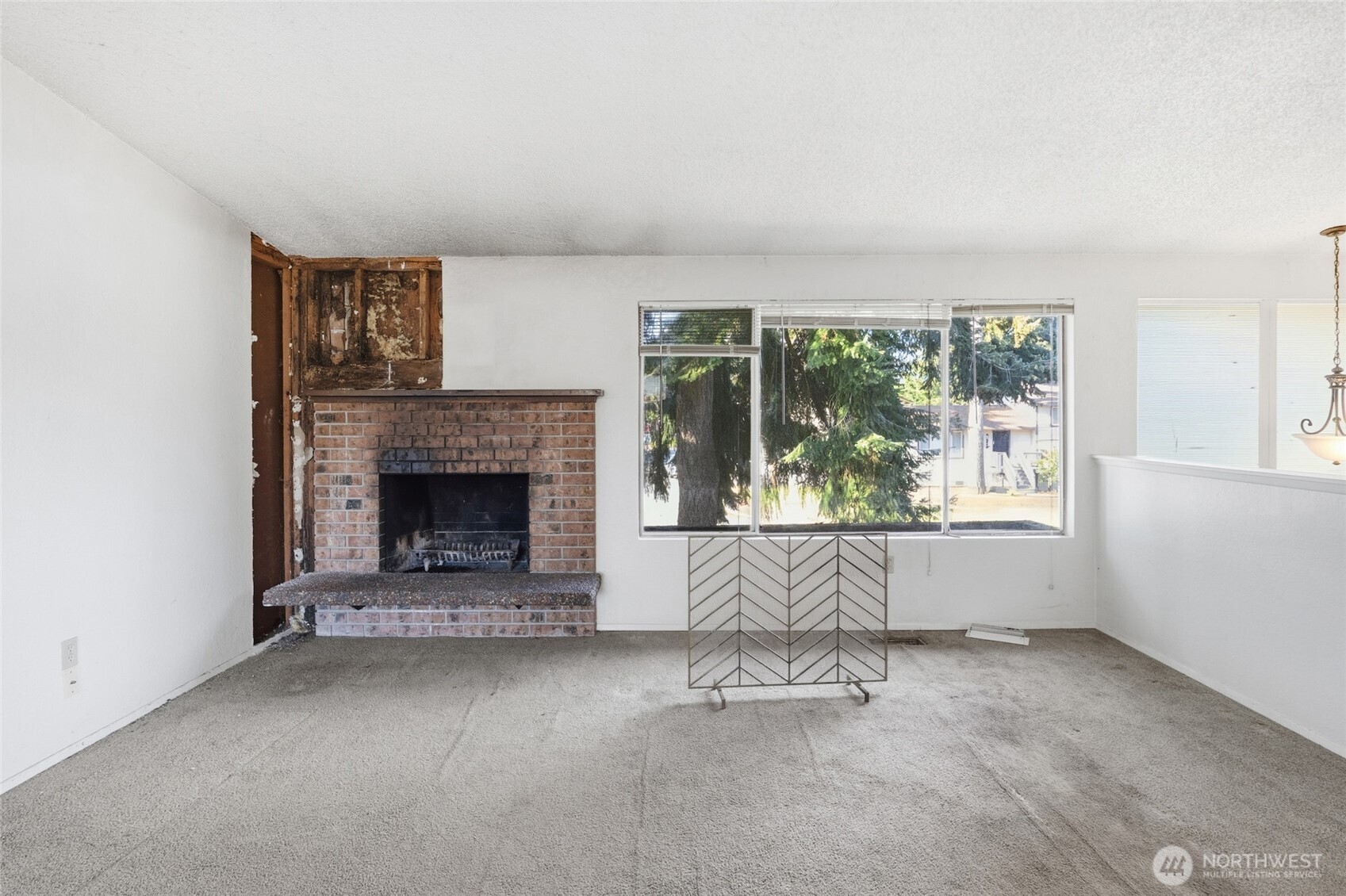 3713 SW 338th Place