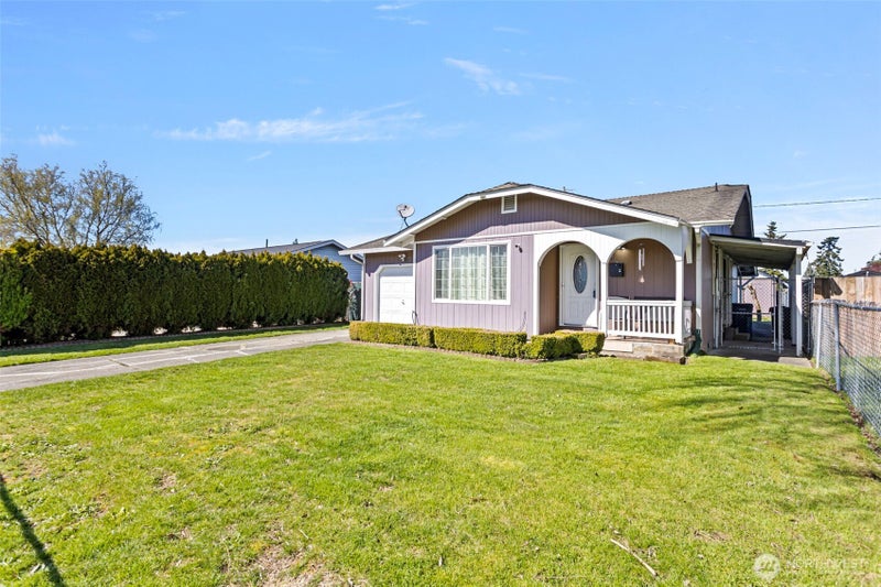 1025 E 63rd Street