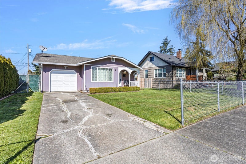 1025 E 63rd Street