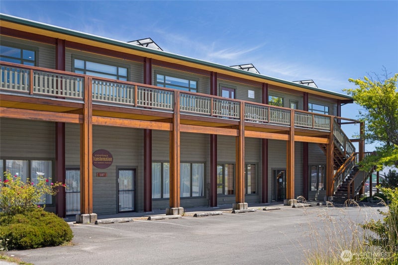687 Airport Center Road