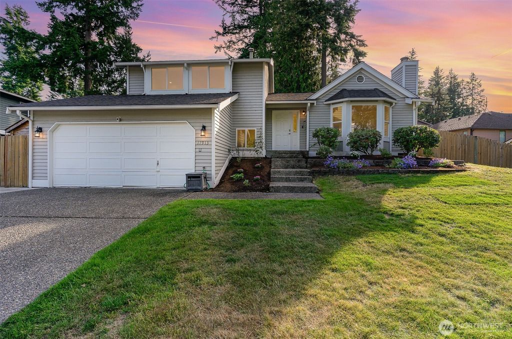 Photo of 17913 158th Pl SE Pl, Renton, WA 98058 (MLS # 2386782)