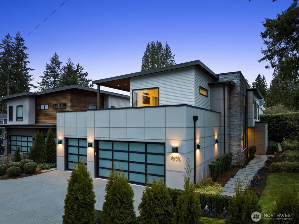 Photo of 4605 108th Avenue NE, Kirkland, WA 98033 (MLS # 2495171)