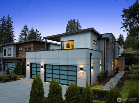 Photo of 4605 108th Avenue NE, Kirkland, WA 98033 (MLS # 2495171)