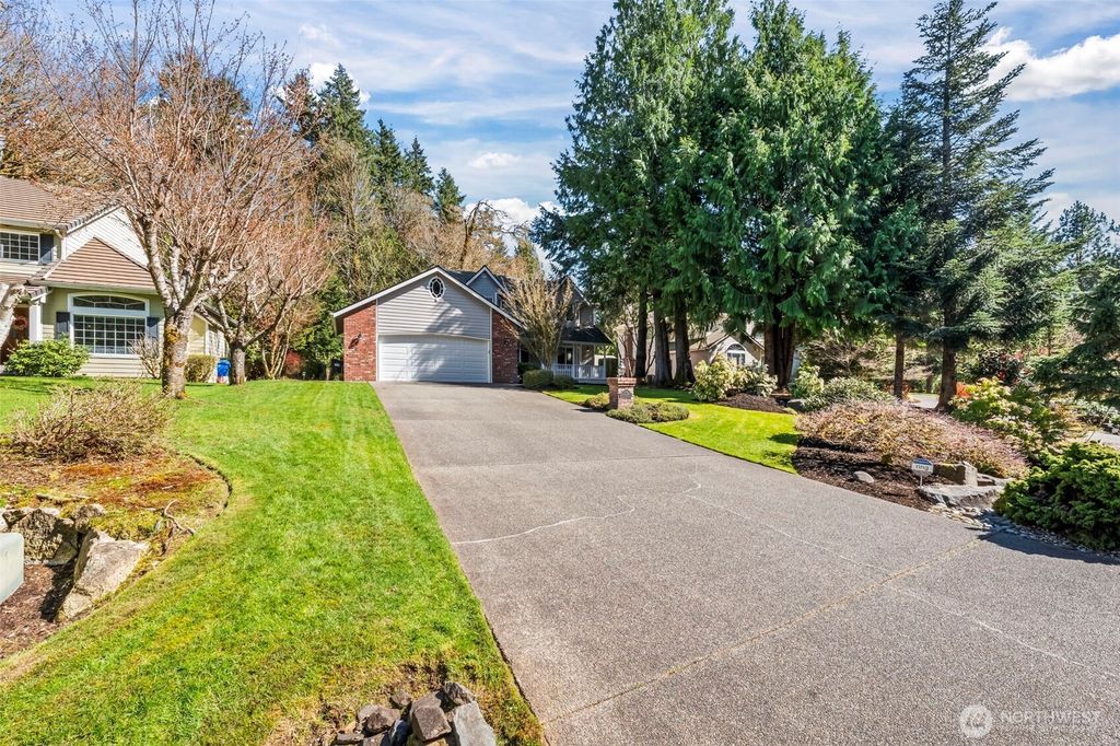 Photo of 2016 Golden Maples Court NW, Olympia, WA 98502 (MLS # 2499499)