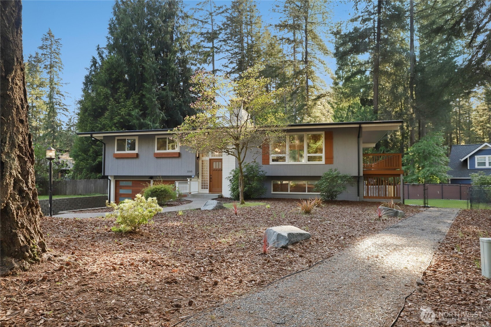 2015 Clairmont Circle SW