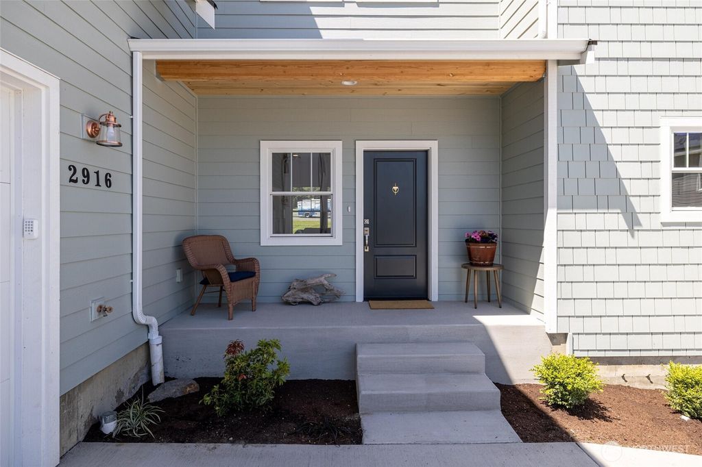 Photo of 2916 K Avenue AVE, Anacortes, WA 98221 (MLS # 2531718)