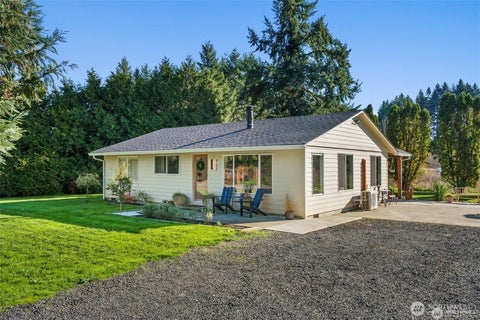 Photo of 907 Byham Road, Winlock, WA 98596 (MLS # 2564701)