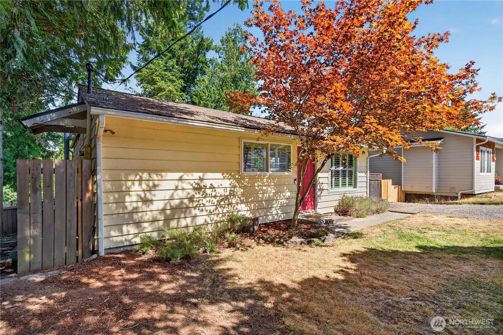 Photo of 26562 221st Place SE, Maple Valley, WA 98038 (MLS # 2568879)