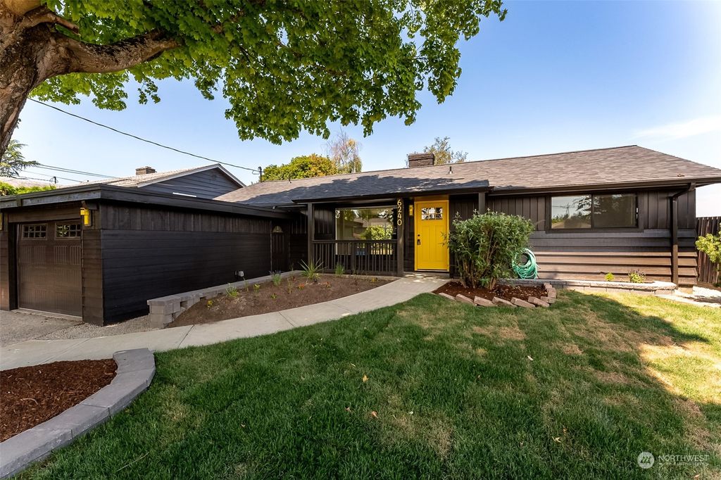 Photo of 6240 S 118th Place, Seattle, WA 98178 (MLS # 2136415)