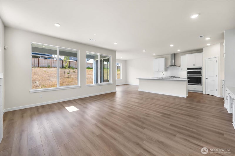 3951 Flat Top Drive