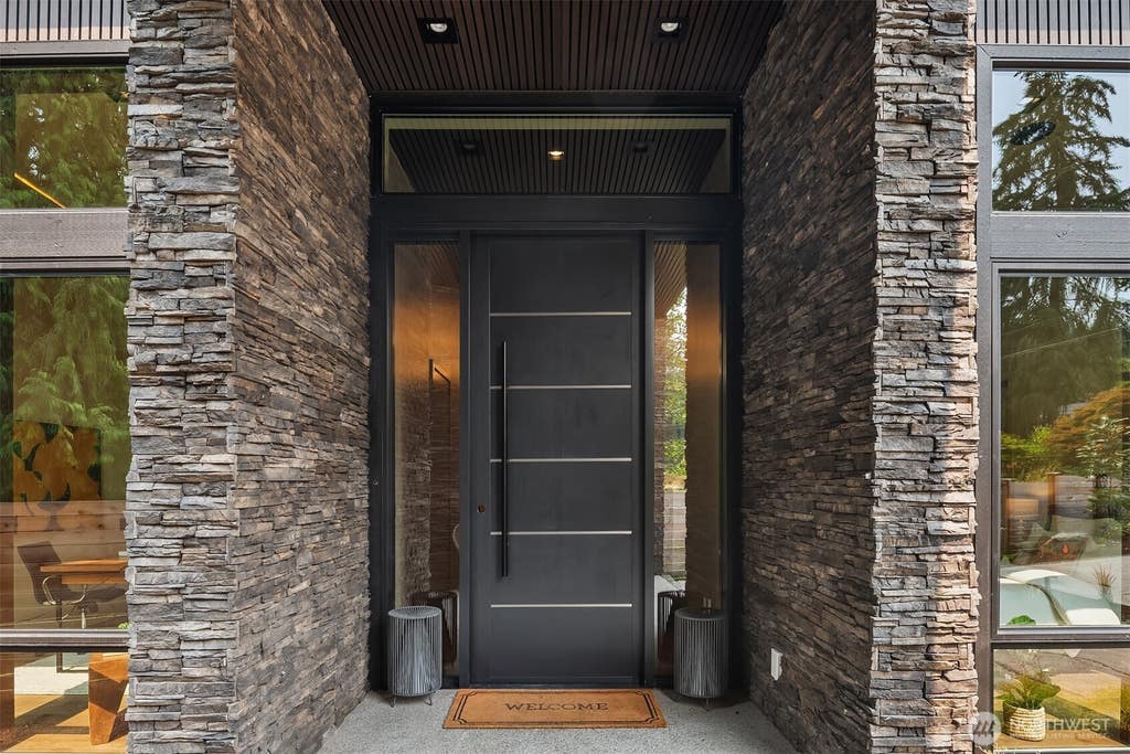 Photo of 16009 147th Place NE, Woodinville, WA 98033 (MLS # 2566531)