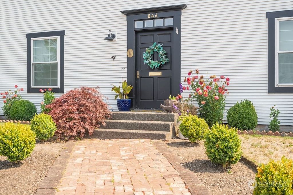 Photo of 846 Brookmere Drive, Edmonds, WA 98020 (MLS # 2156247)