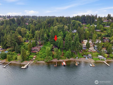 Photo of 500 W Lake Sammamish Parkway NE, Bellevue, WA 98008 (MLS # 2576733)
