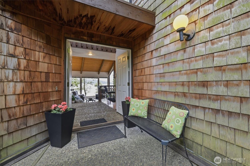 500 W Lake Sammamish Parkway NE