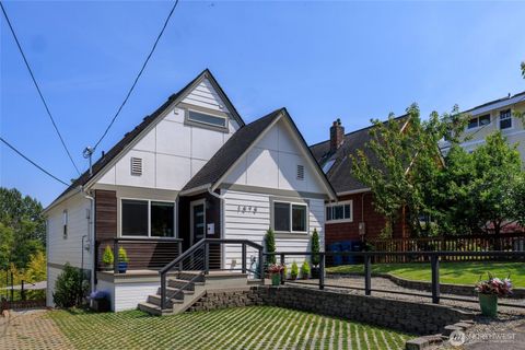 Photo of 1070 25th Avenue E, Seattle, WA 98112 (MLS # 2498270)