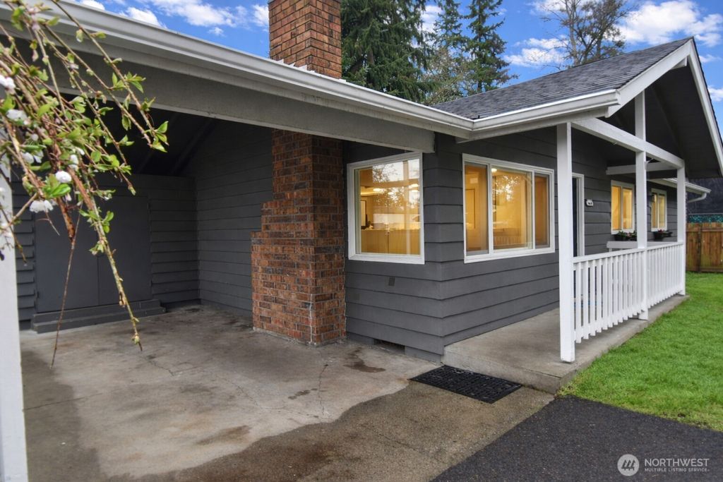 Photo of 20103 8th Avenue S, Des Moines, WA 98198 (MLS # 2493130)