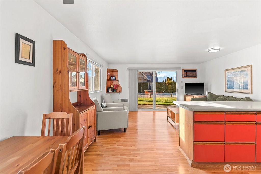 Photo of 321 S 3rd Street #1, Chelan, WA 98816 (MLS # 2475466)