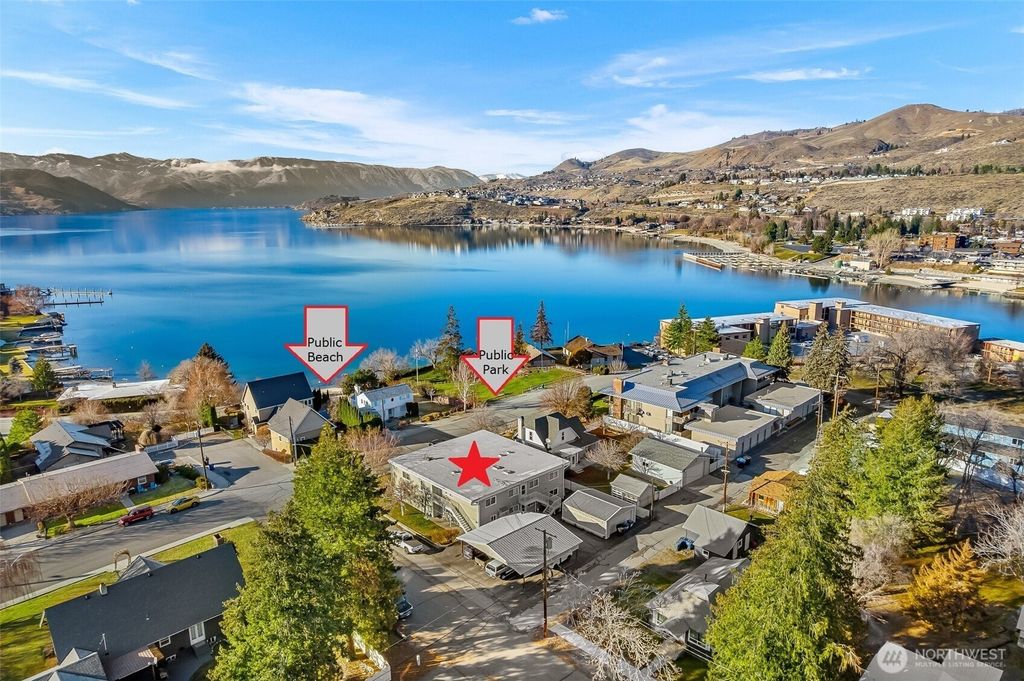 Photo of 321 S 3rd Street #1, Chelan, WA 98816 (MLS # 2475466)