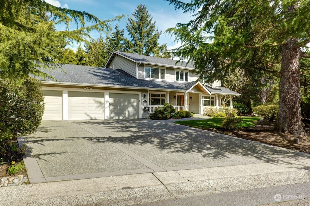 Photo of 36 Orcas Key, Bellevue, WA 98006 (MLS # 2056997)